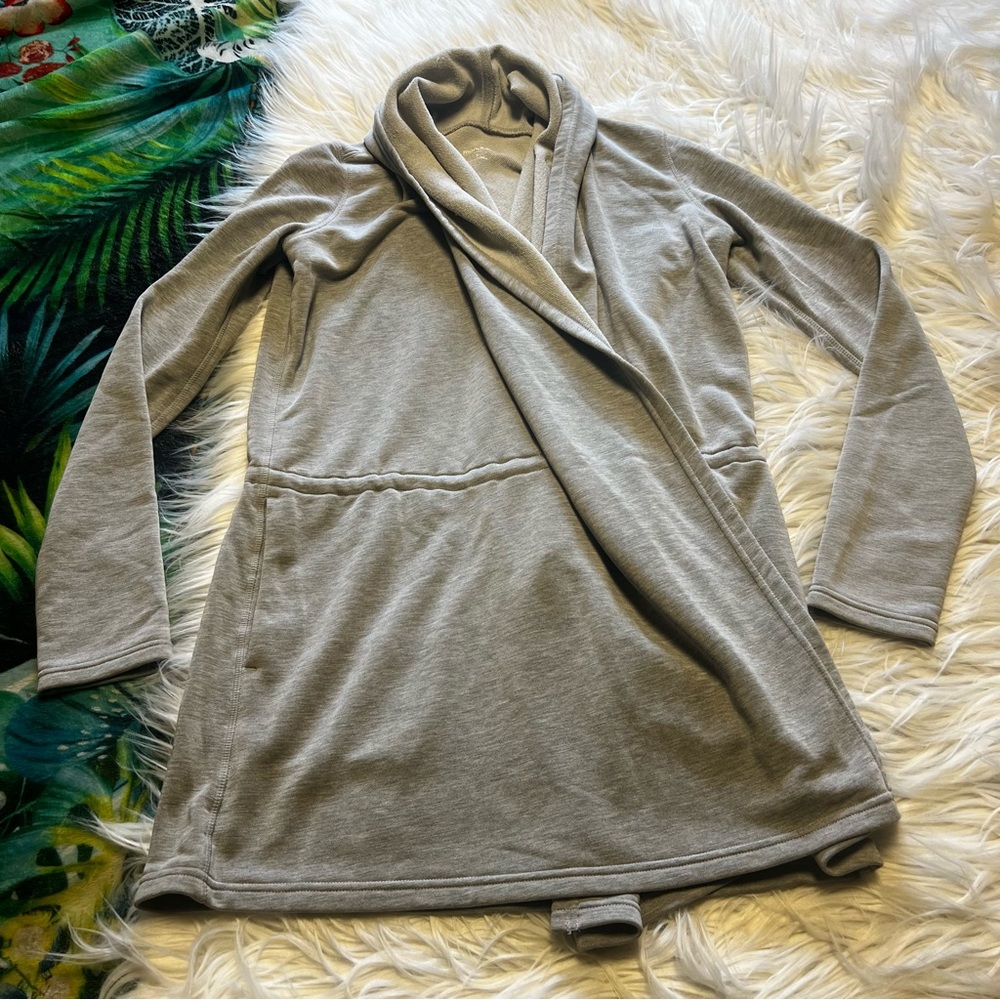 Manduka cozy robe sweater women’s in grey